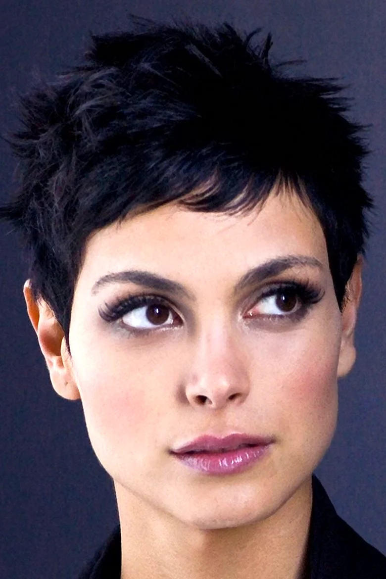 Морена Баккарин челка