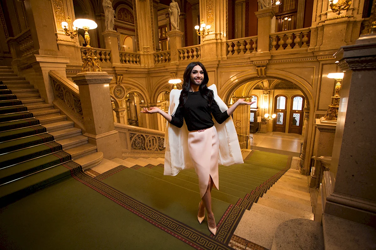 Кончита Вурст на венском балу 2019