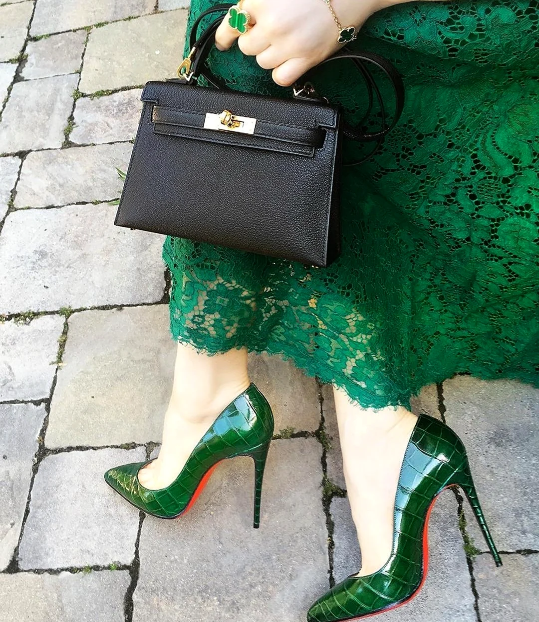 Зеленые туфли и сумка