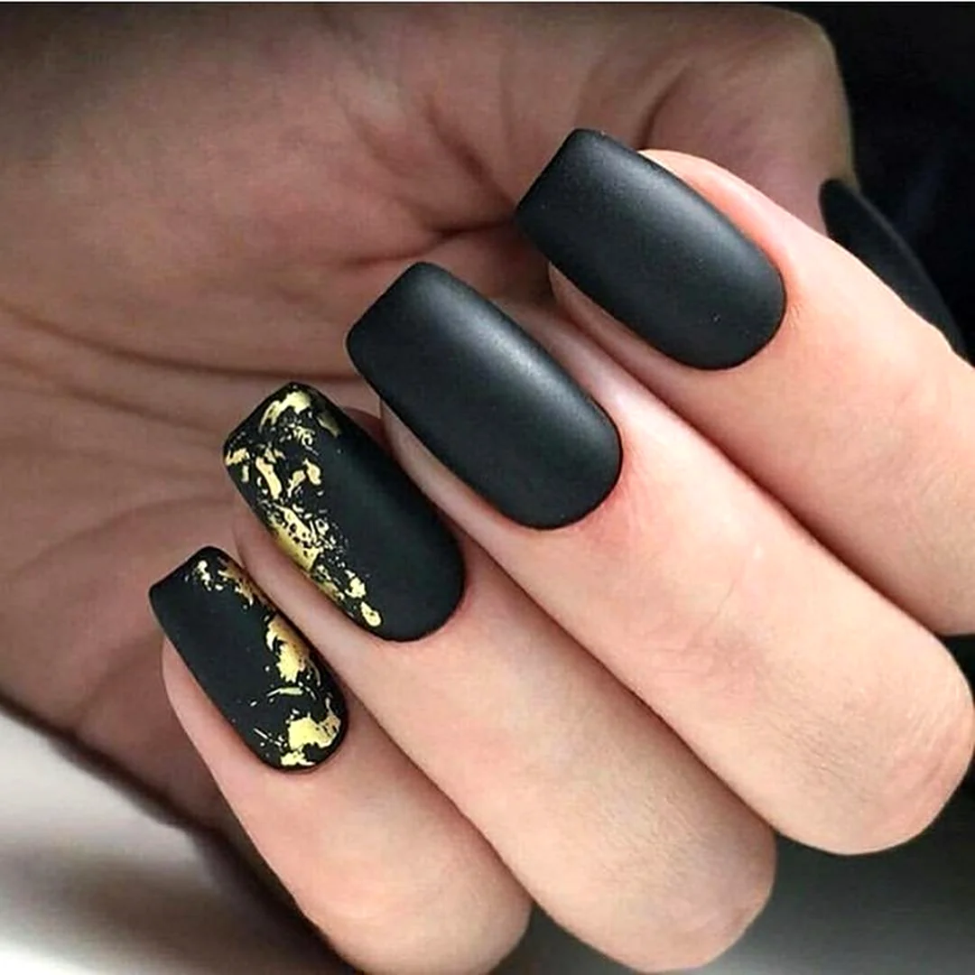 Омаровый маникюр с фольгой