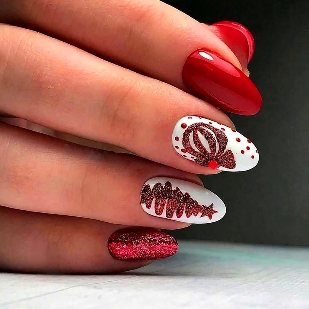 Новогодние ногти 2021