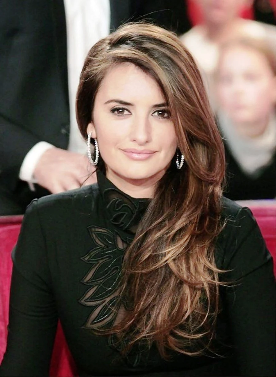 Укладка на длинные волосы прямые