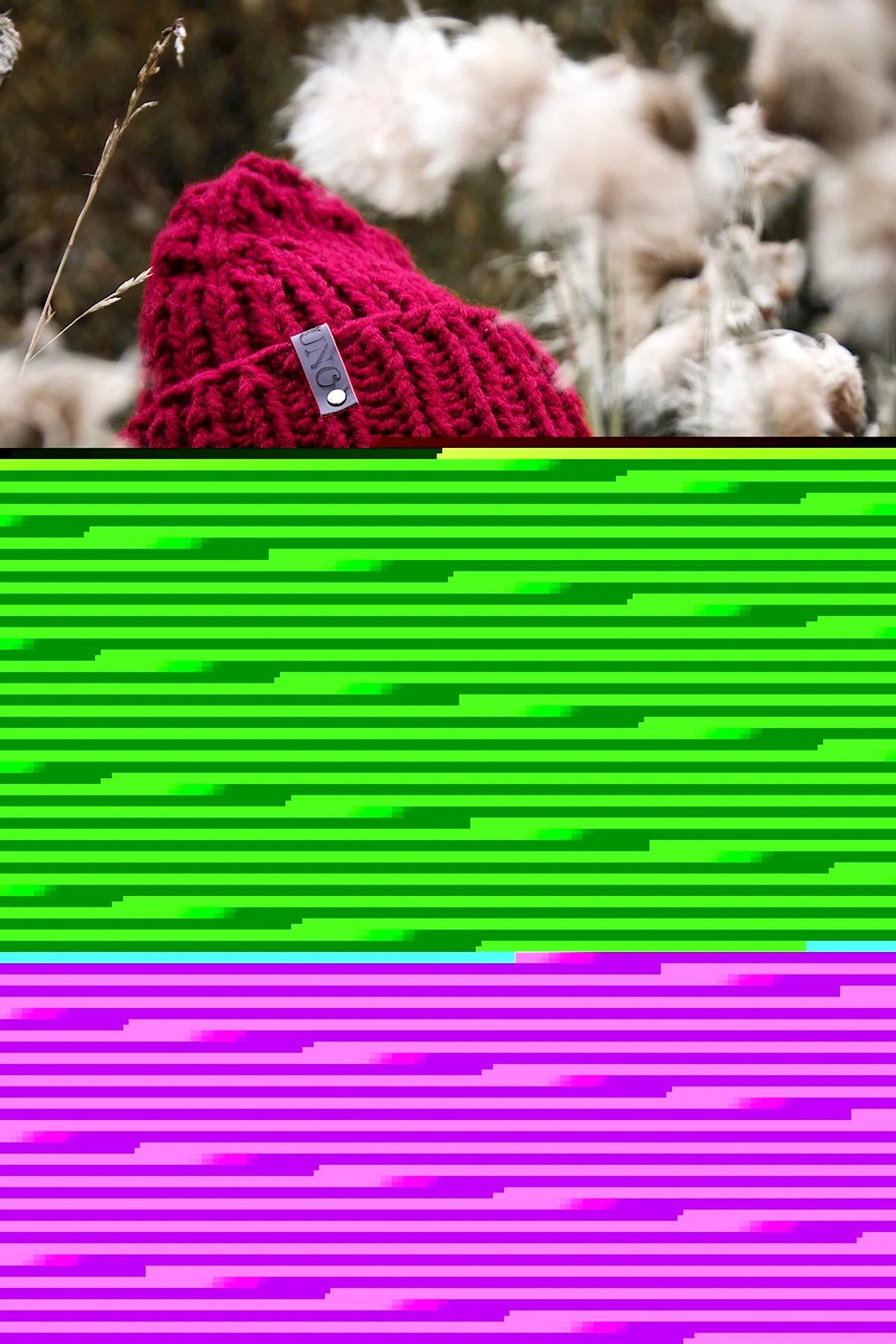 Красивая девушка в шапке