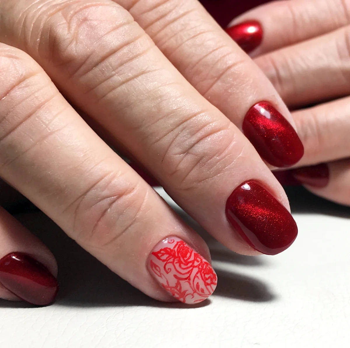 Ногти дизайн новинки 2022 красные