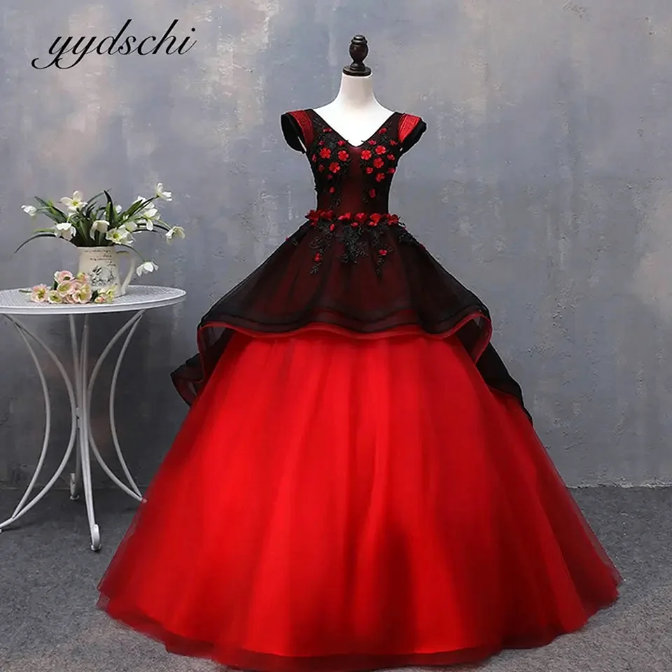 Черное бальное платье