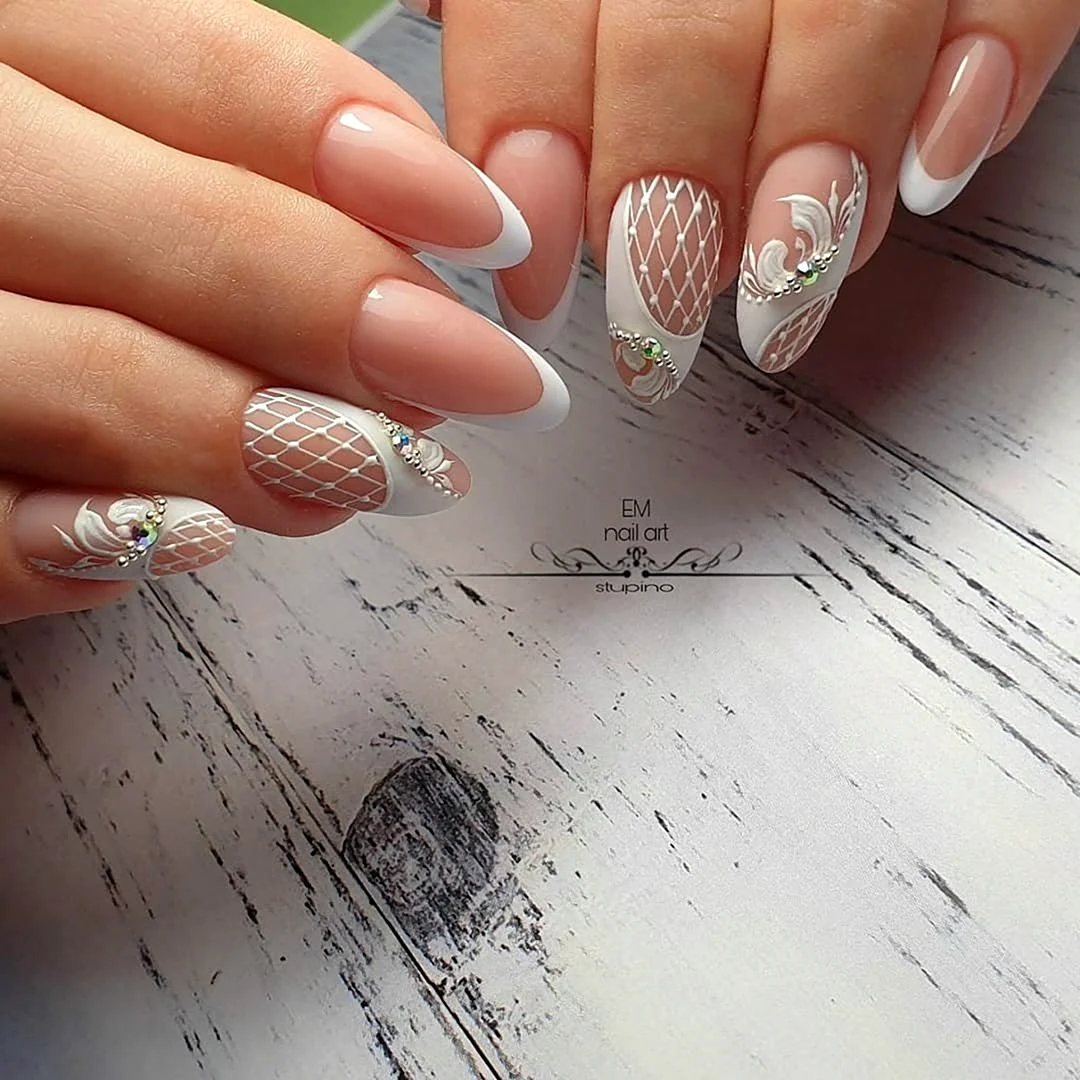 Свадебные ногти кружево