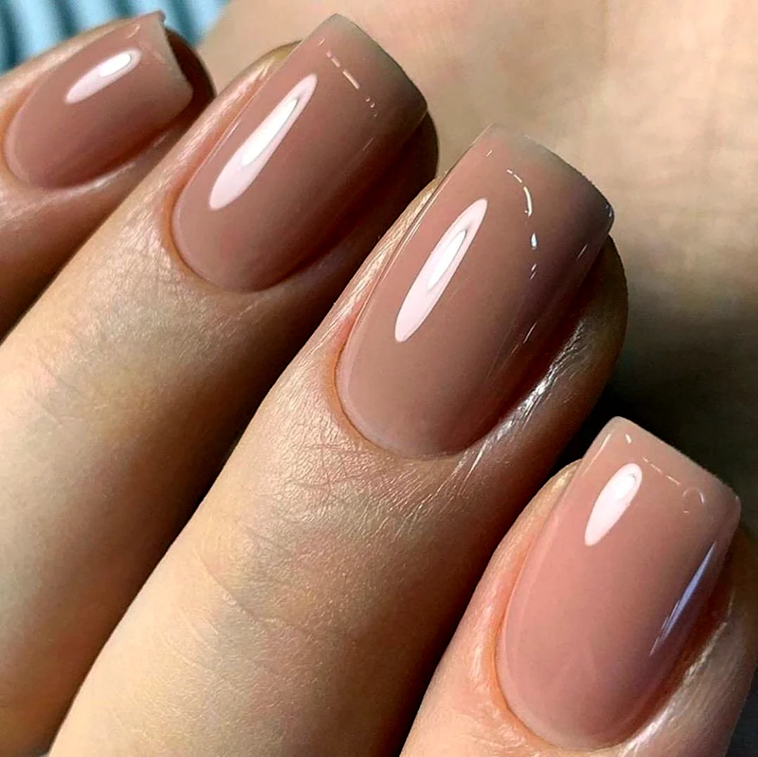 Нюдовый маникюр