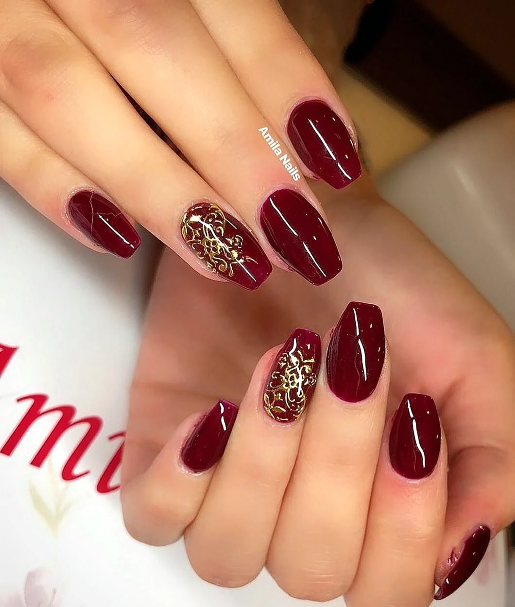Маникюр бордо марсала бургунди