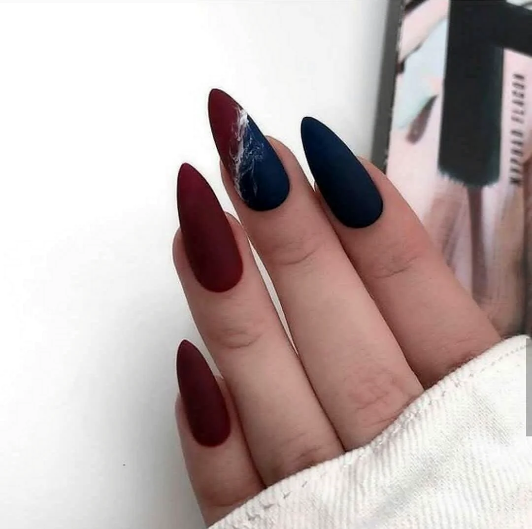 Матовые ногти миндаль 2022