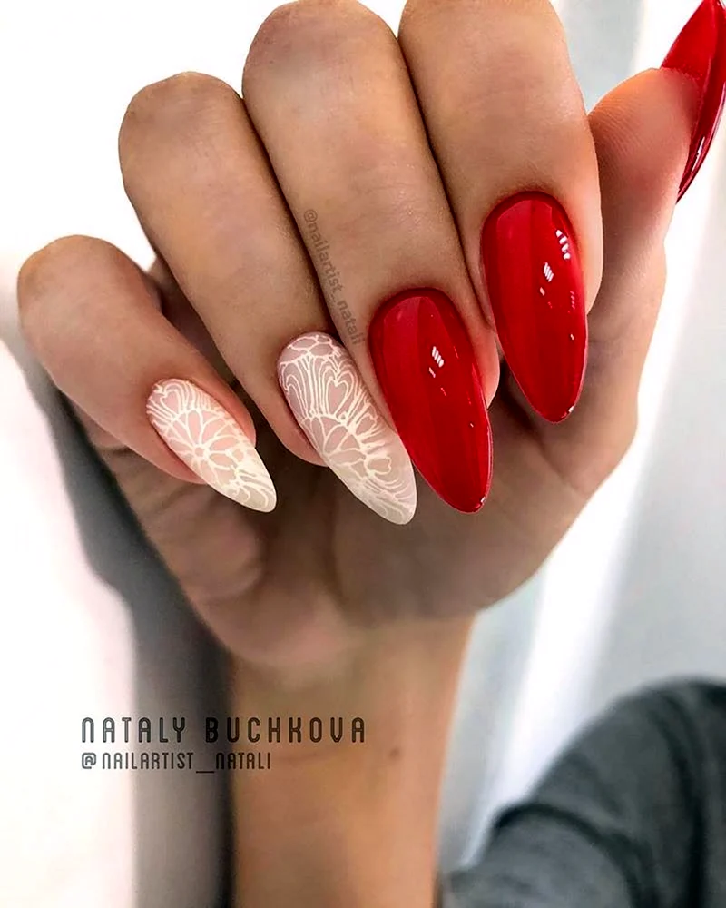 Красный маникюр 2022 модные