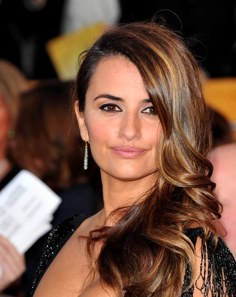 Пенелопа Крус мелирование