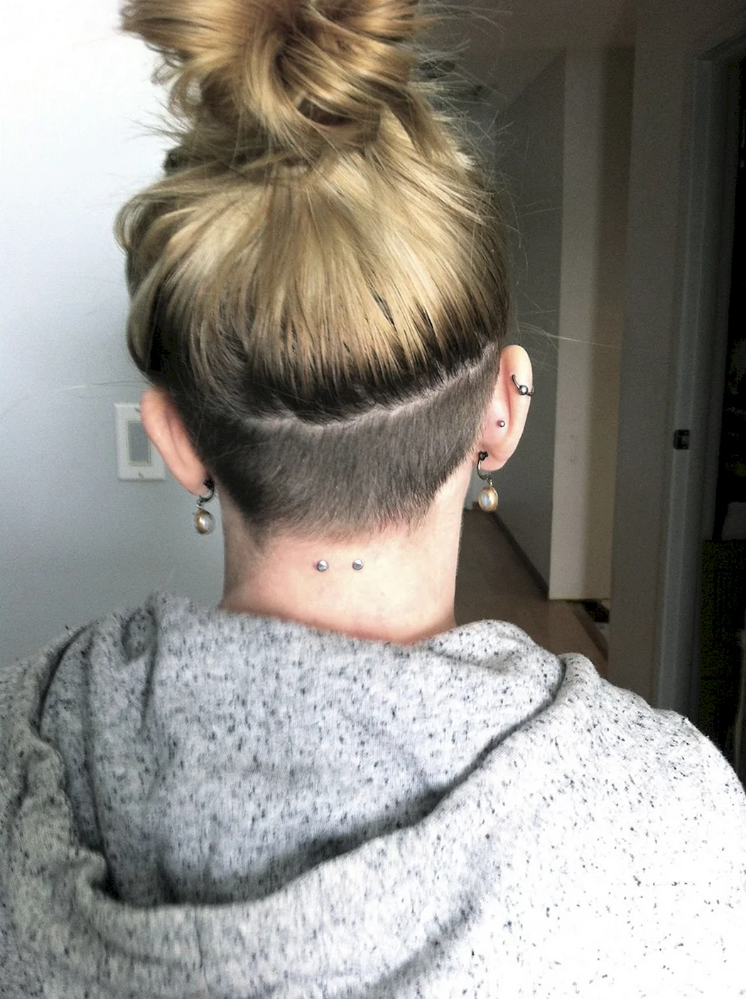 Undercut андеркат затылок