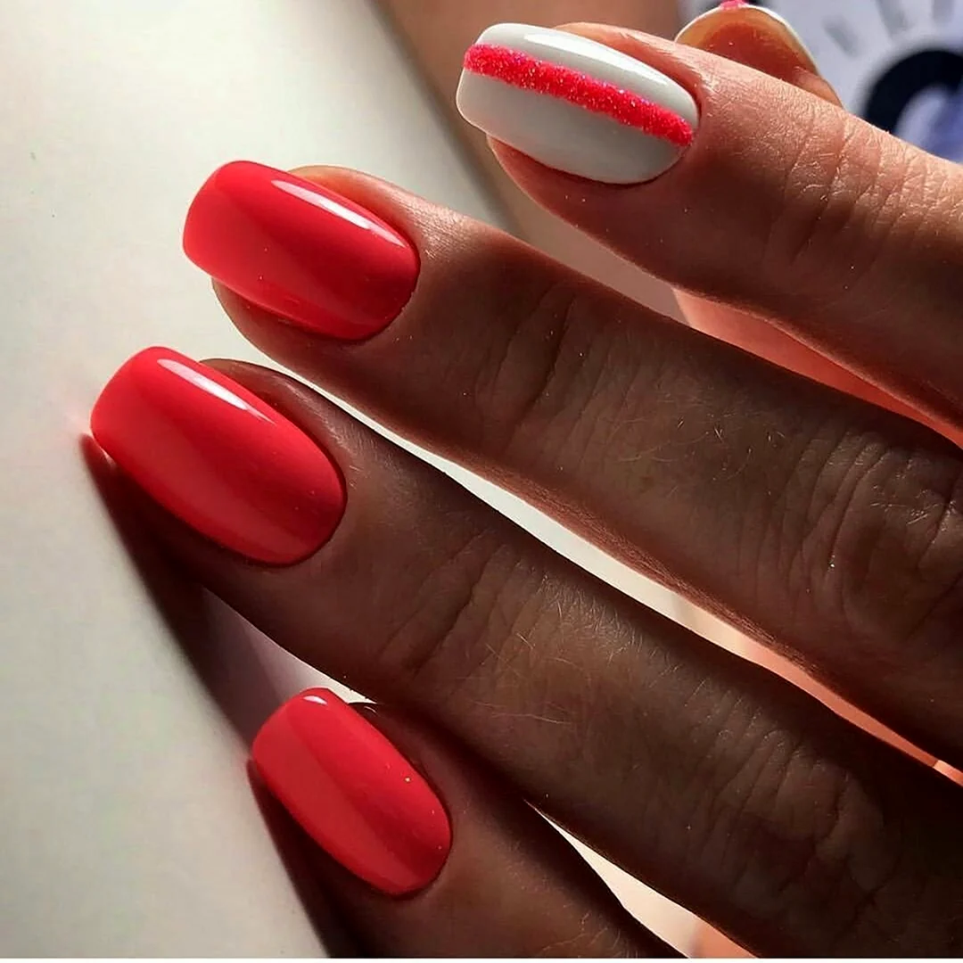 Фото гель лака на июнь 2021