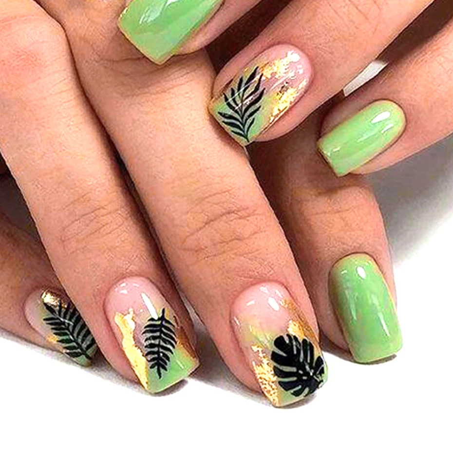 Маникюр в оливковых тонах