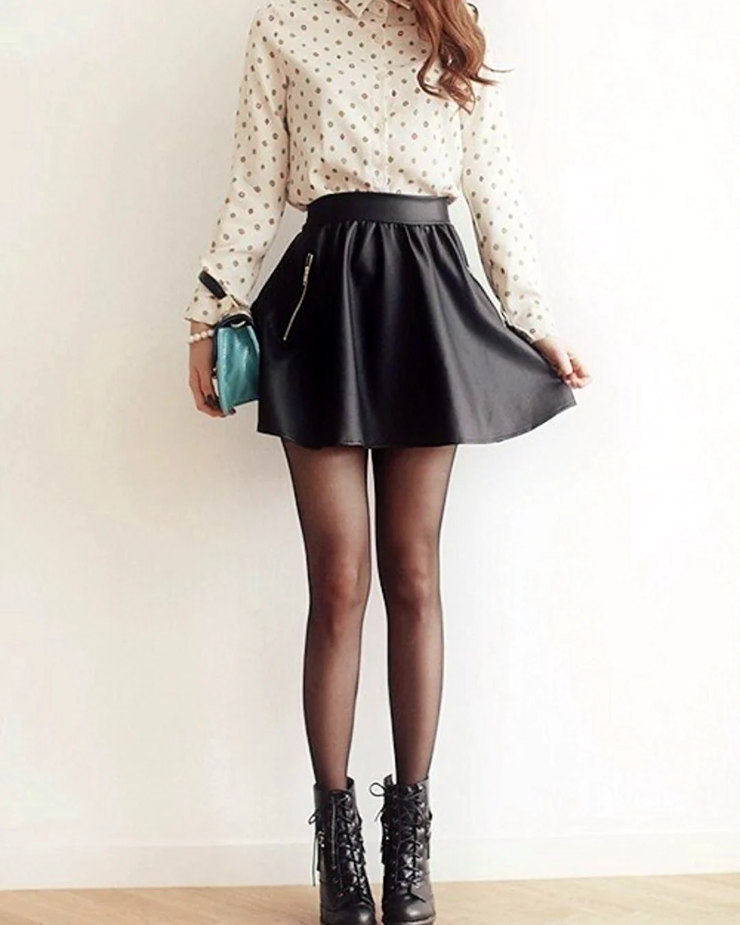 Расклешенная мини юбка