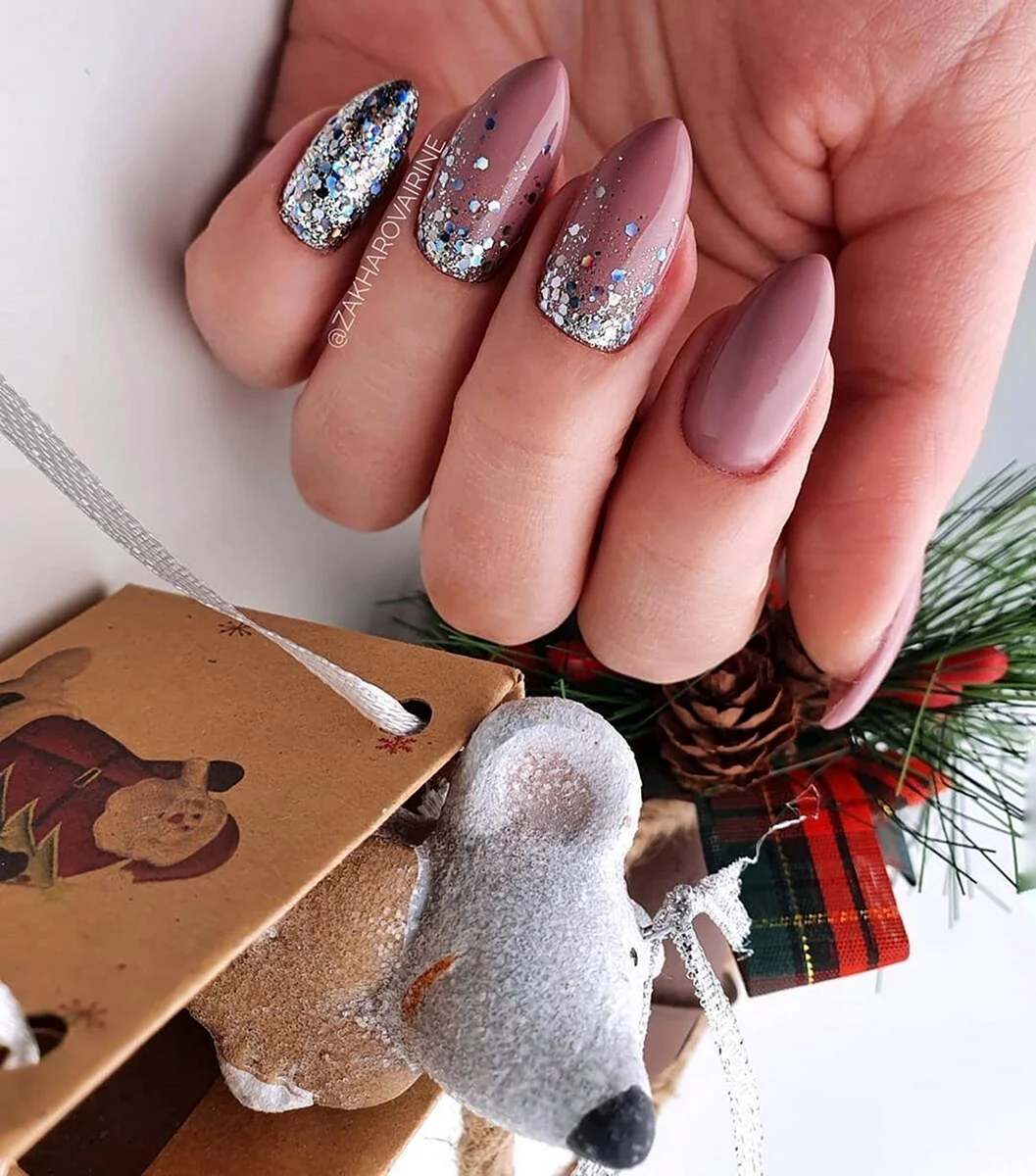Ногти на новый год
