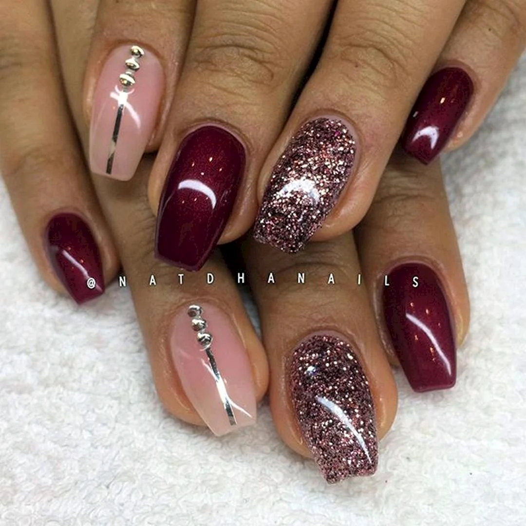 Маникюр 2021 бордо бургунди