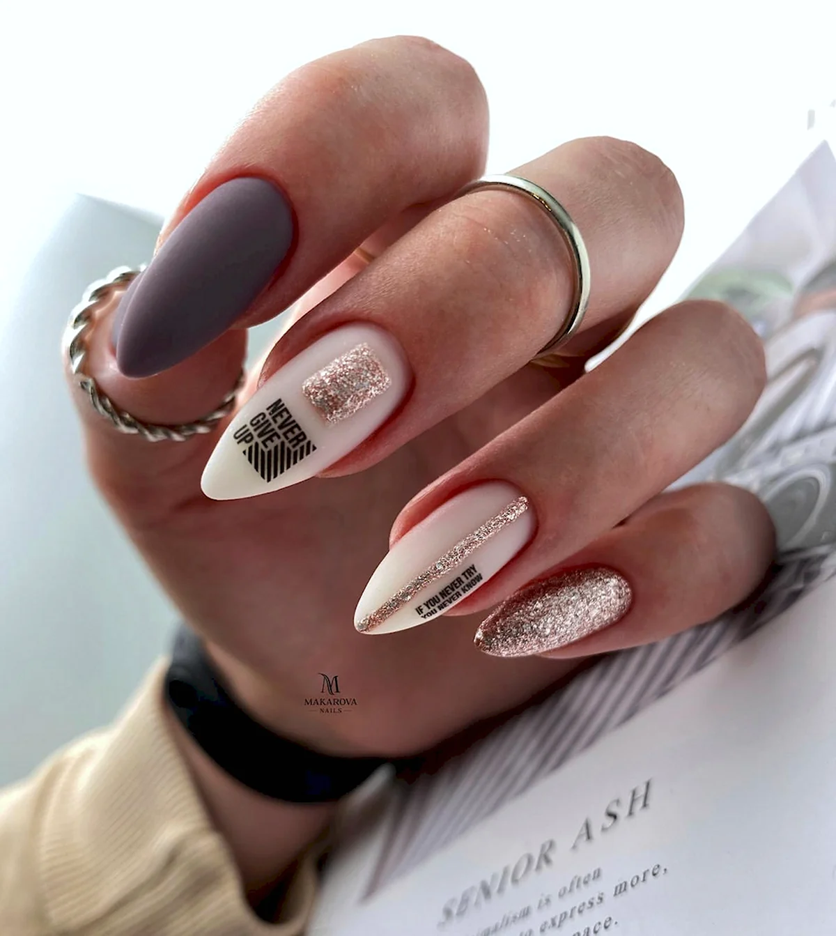 Ногти 2021 модные миндаль