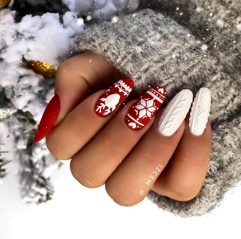 Новогодние ногти