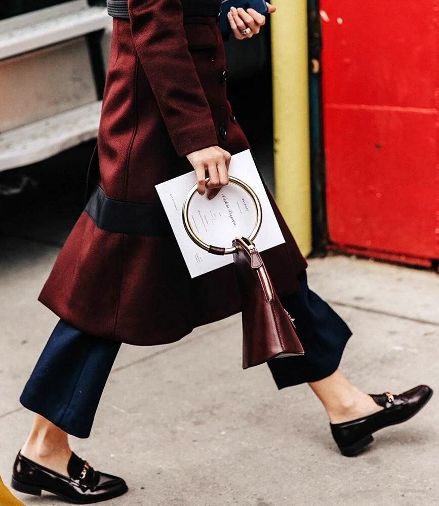 Лоферы Прада стритстайл