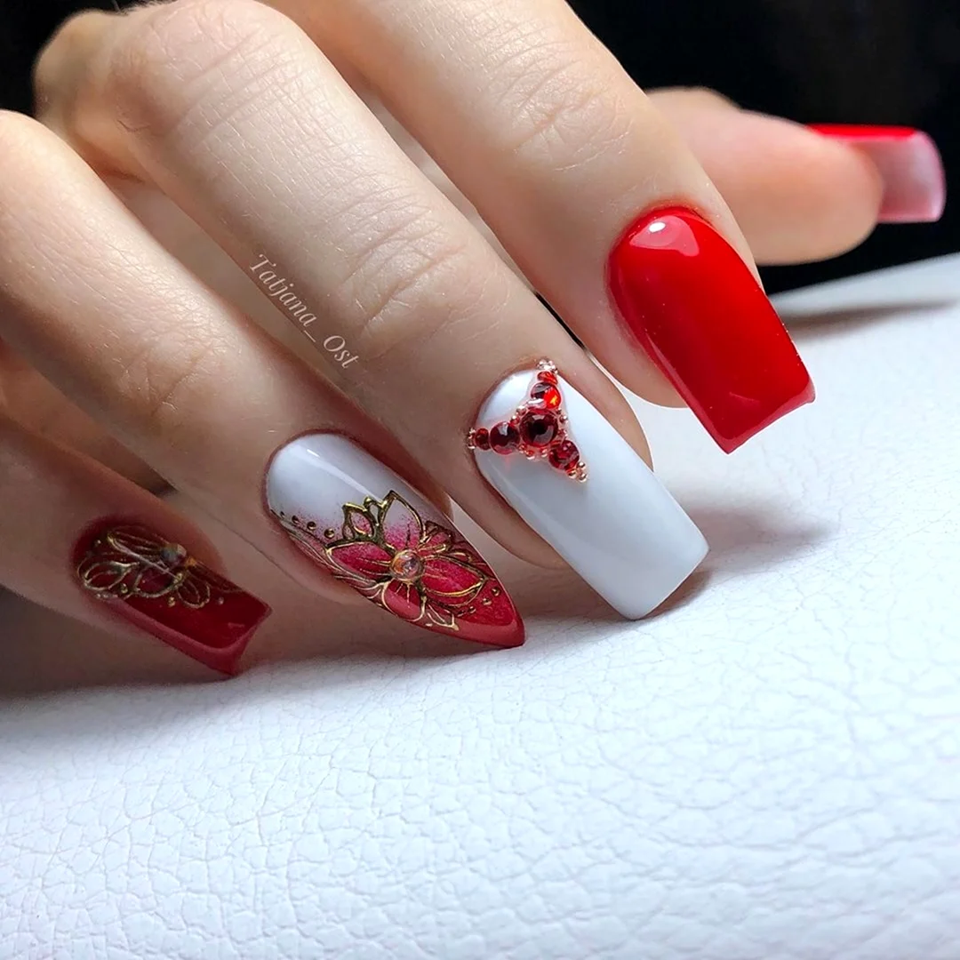 Маникюр осень 2022