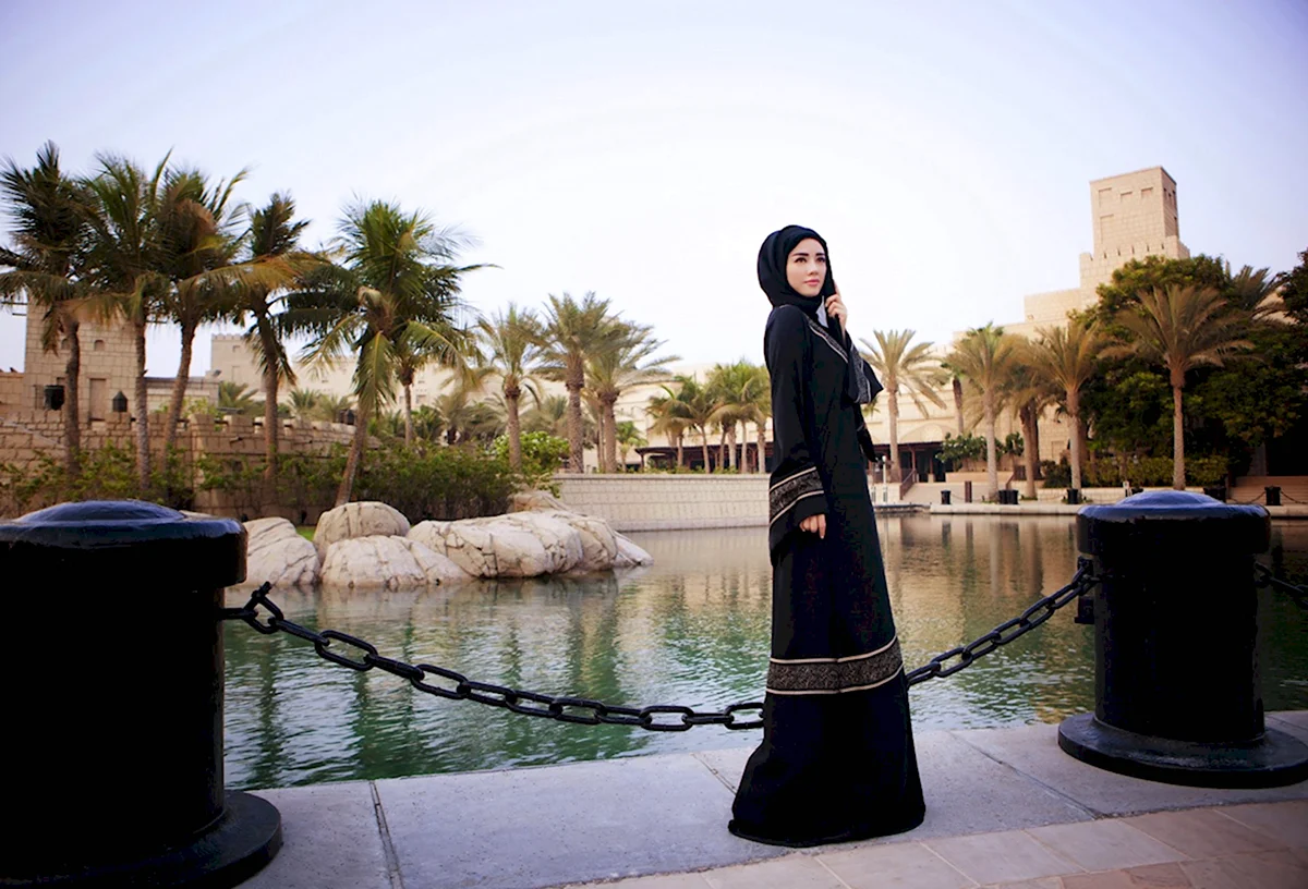 Дубай женщины