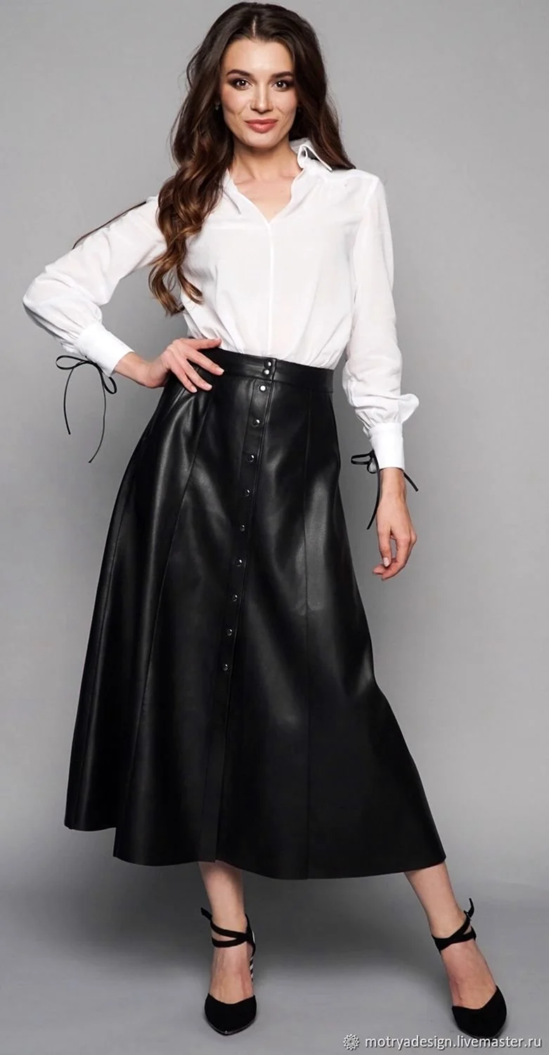 Длинная кожаная юбка