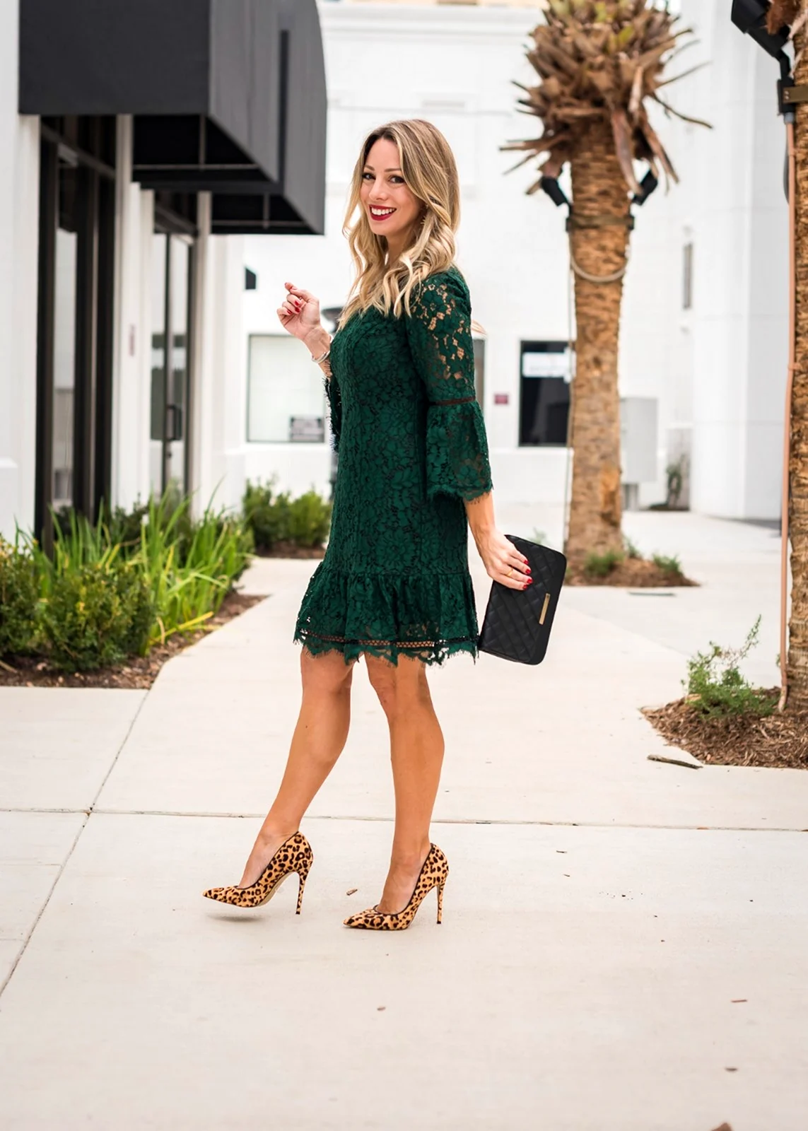 Образ с зеленым платьем