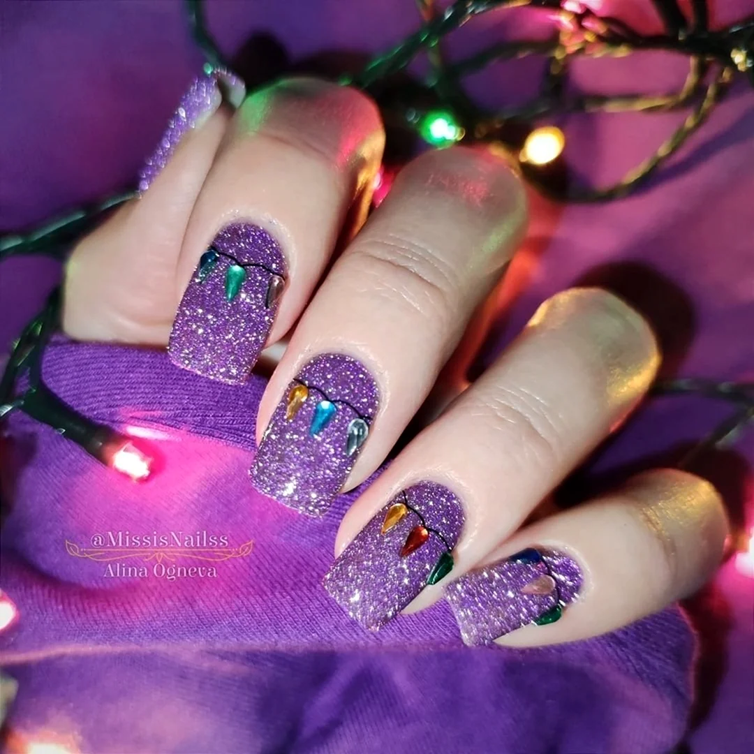 Новогодний маникюр