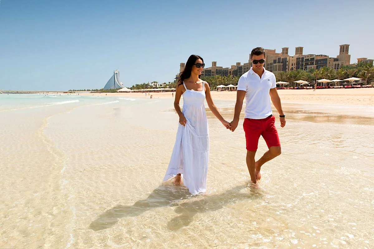 Пара в Дубае