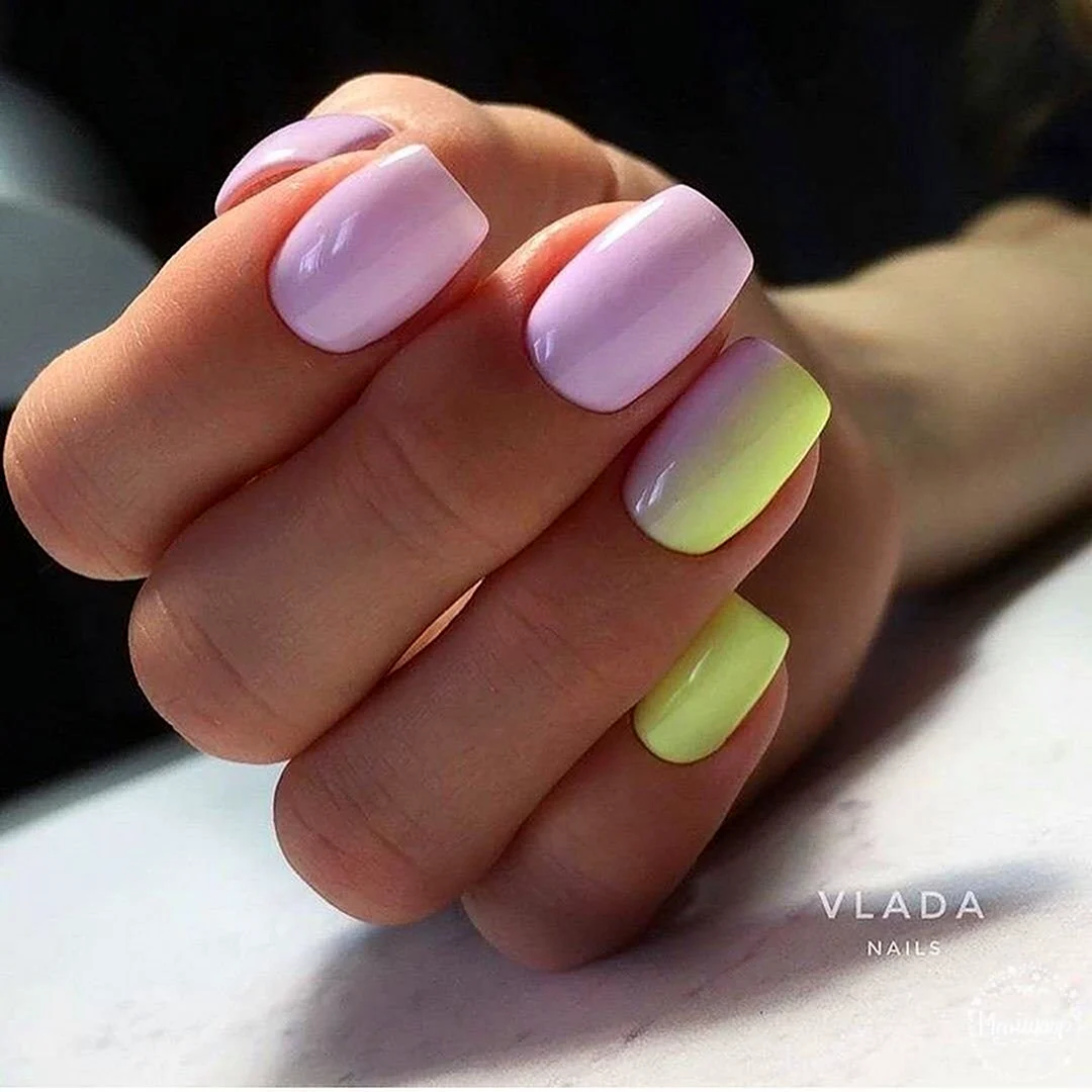 Маникюр градиент разноцветный