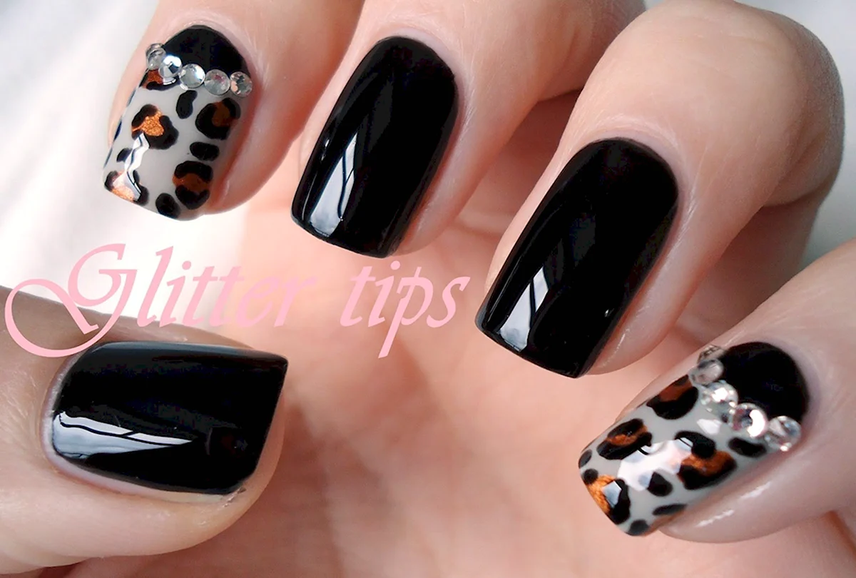 Маникюр черный лак и леопард