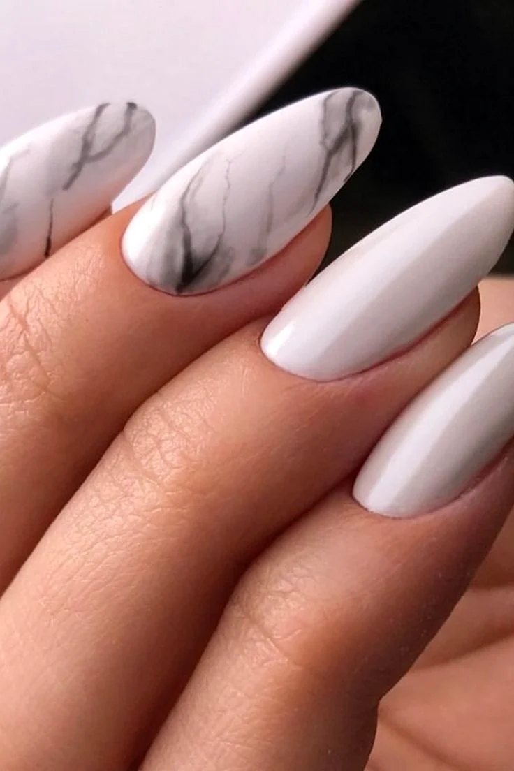 Матовый мрамор миндаль