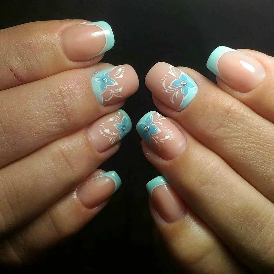 Ментоловый френч 2021