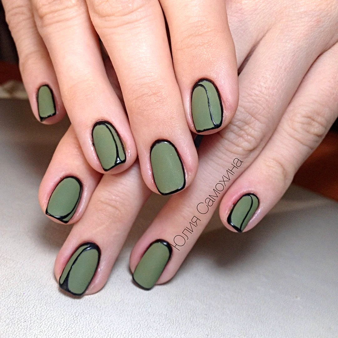 Маникюр зеленый оливковый 2022