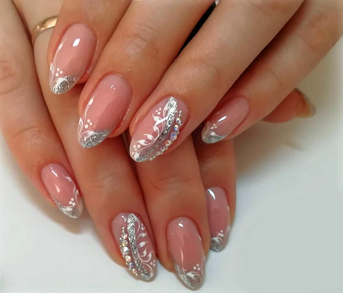 Гелевые ногти