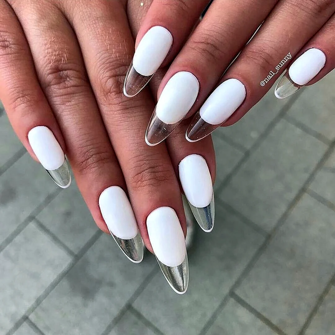 Ногти белые прозрачные