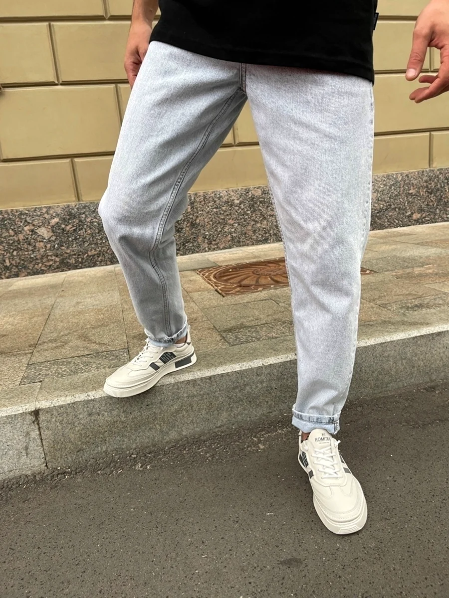 Джинсы бананы мужские серые