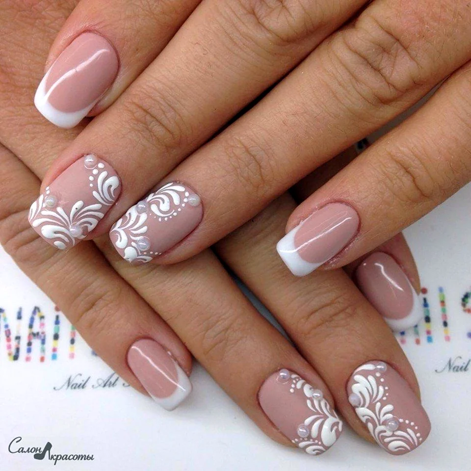 Свадебный маникюр френч с узорами