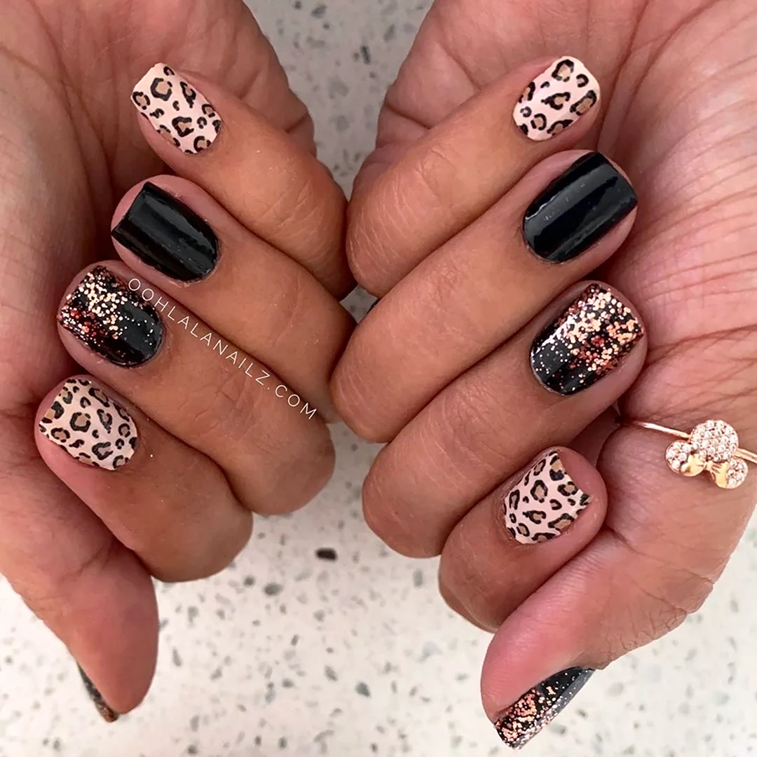 Педикюр с леопардовым принтом