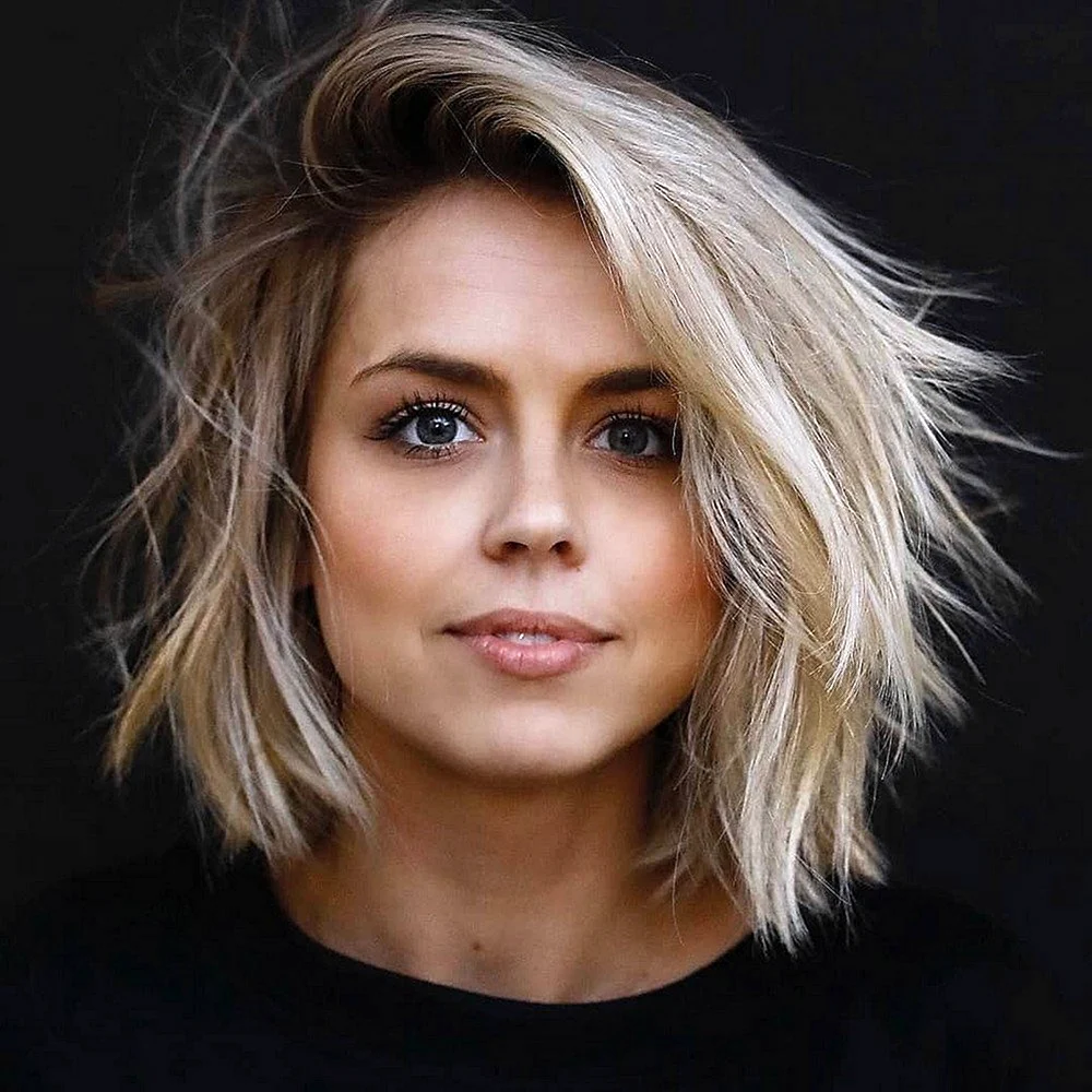 Каре растрепанный Боб