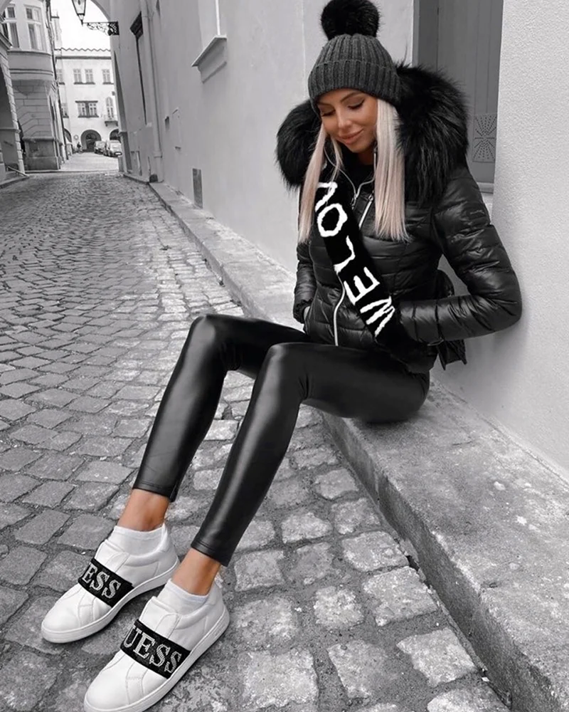 Кроссовки с лосинами