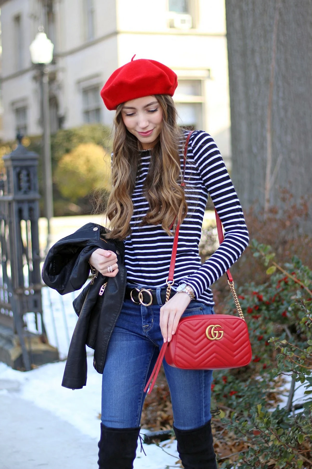 Образ с красным беретом