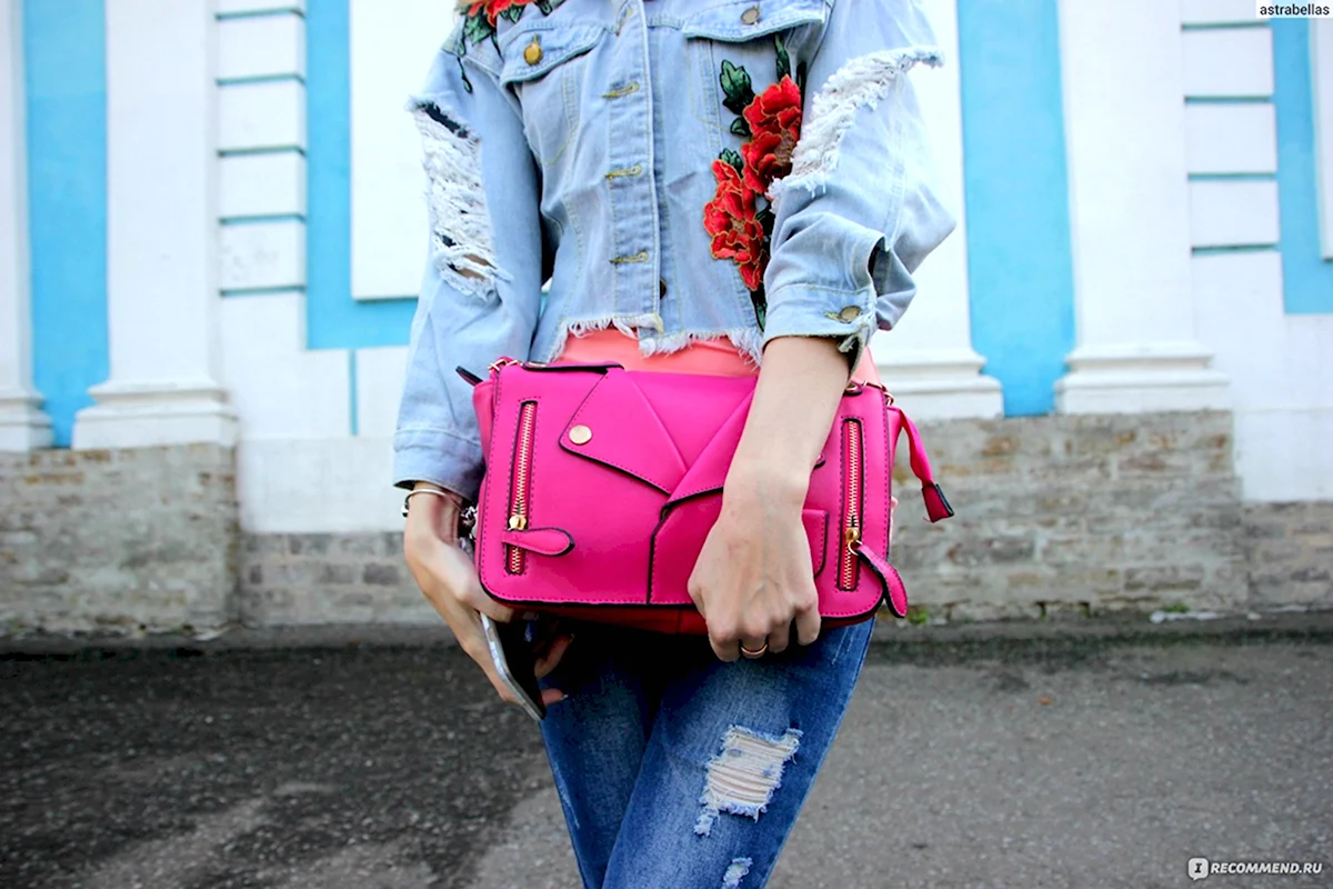 Яркие сумки