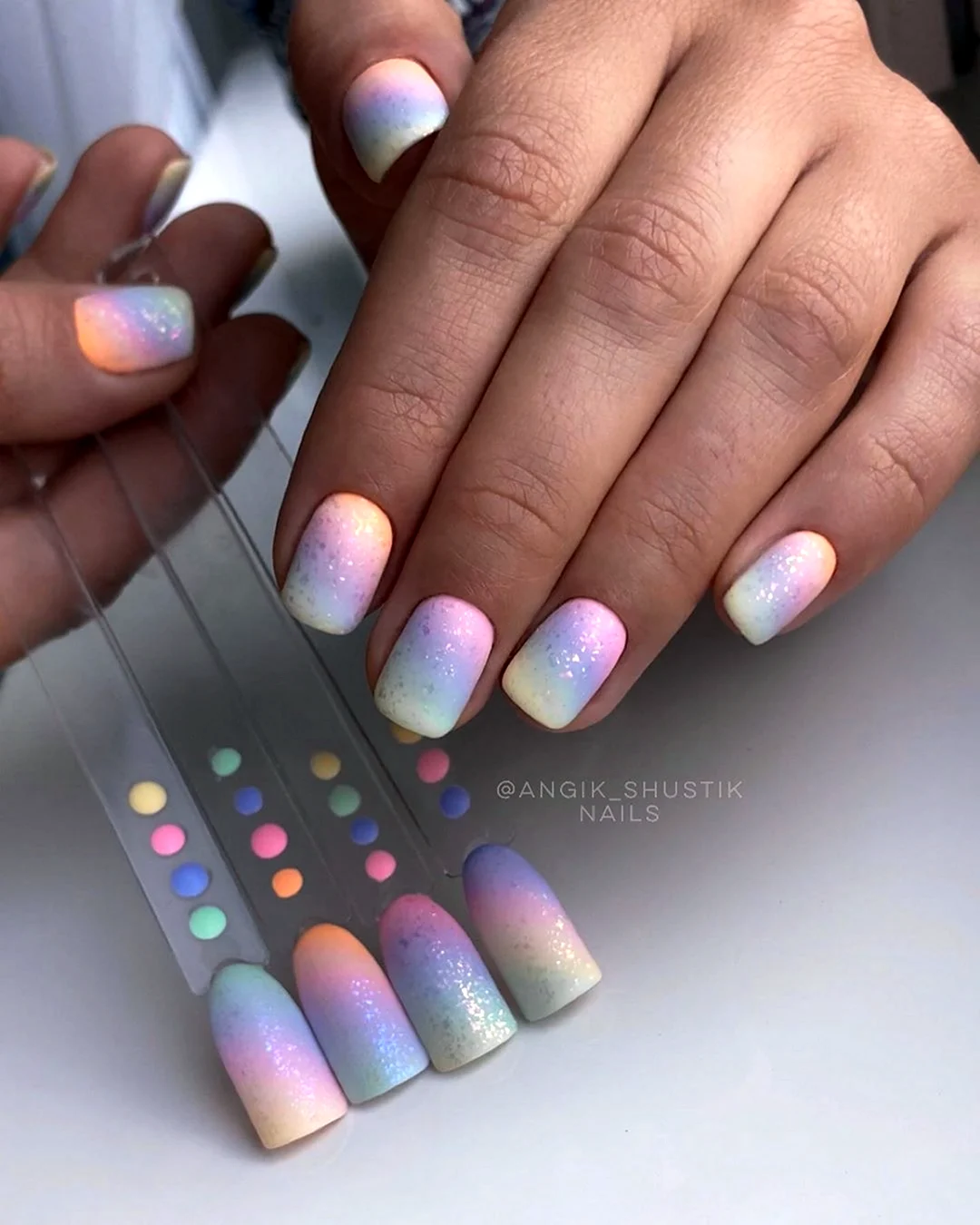 Маникюр градиент 2021