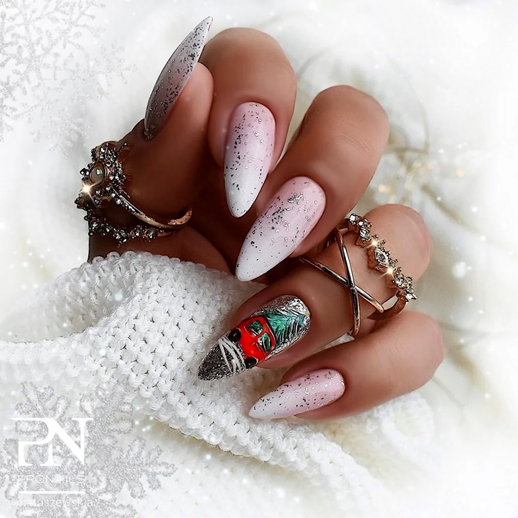 Новогодние ногти 2021