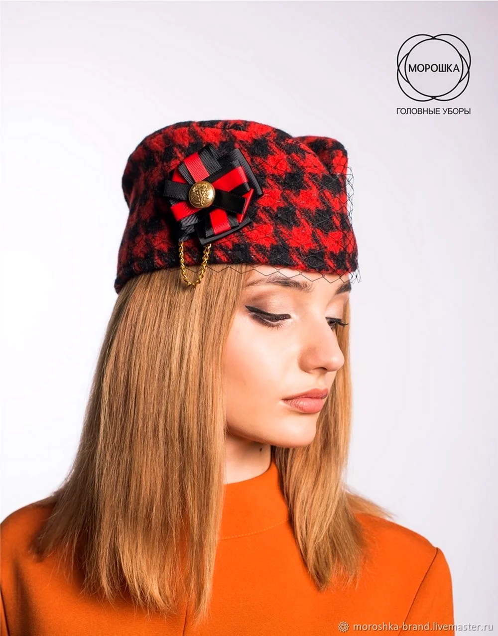 Головной убор пилотка женская