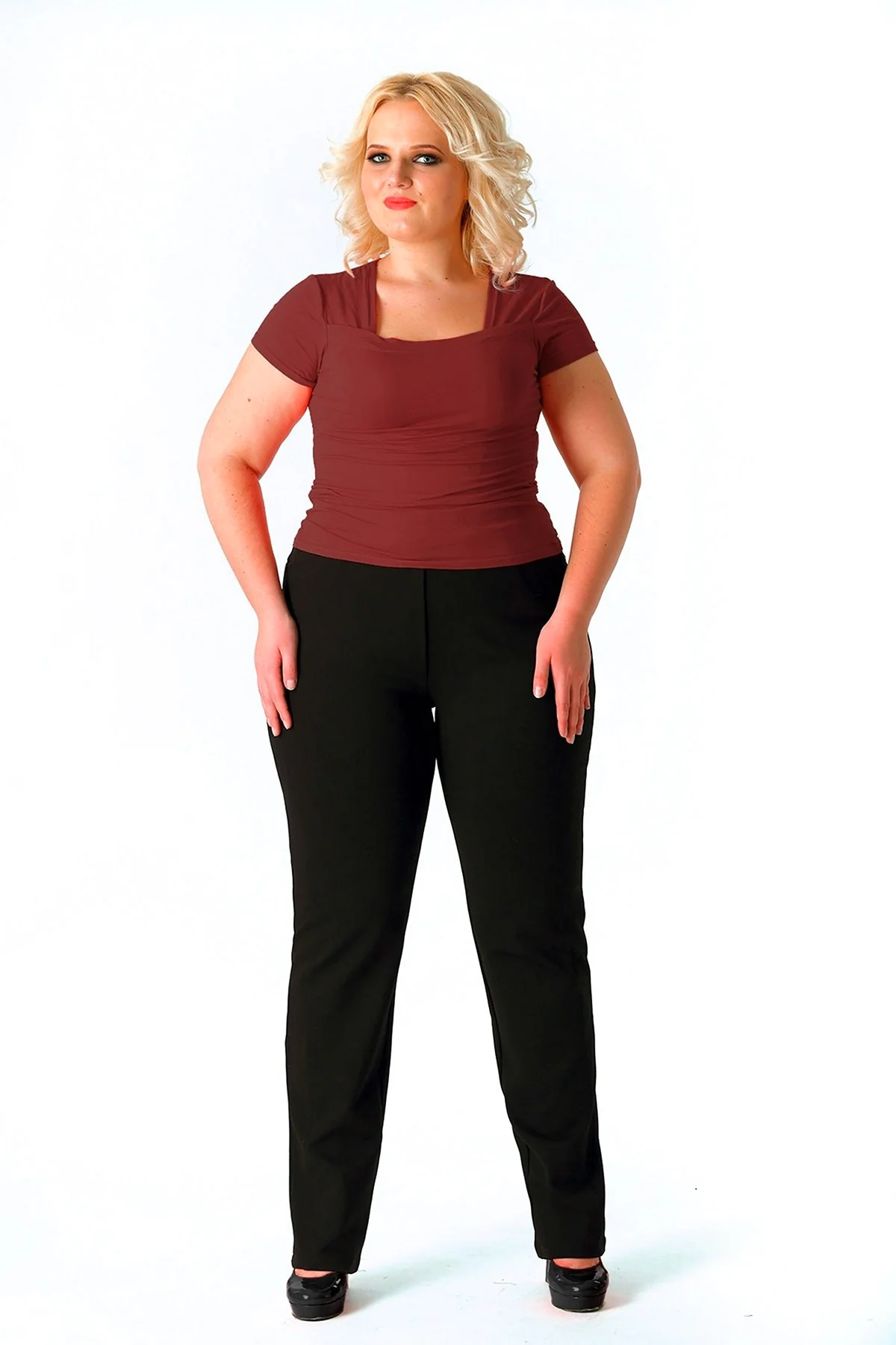 Классические брюки для полных женщин