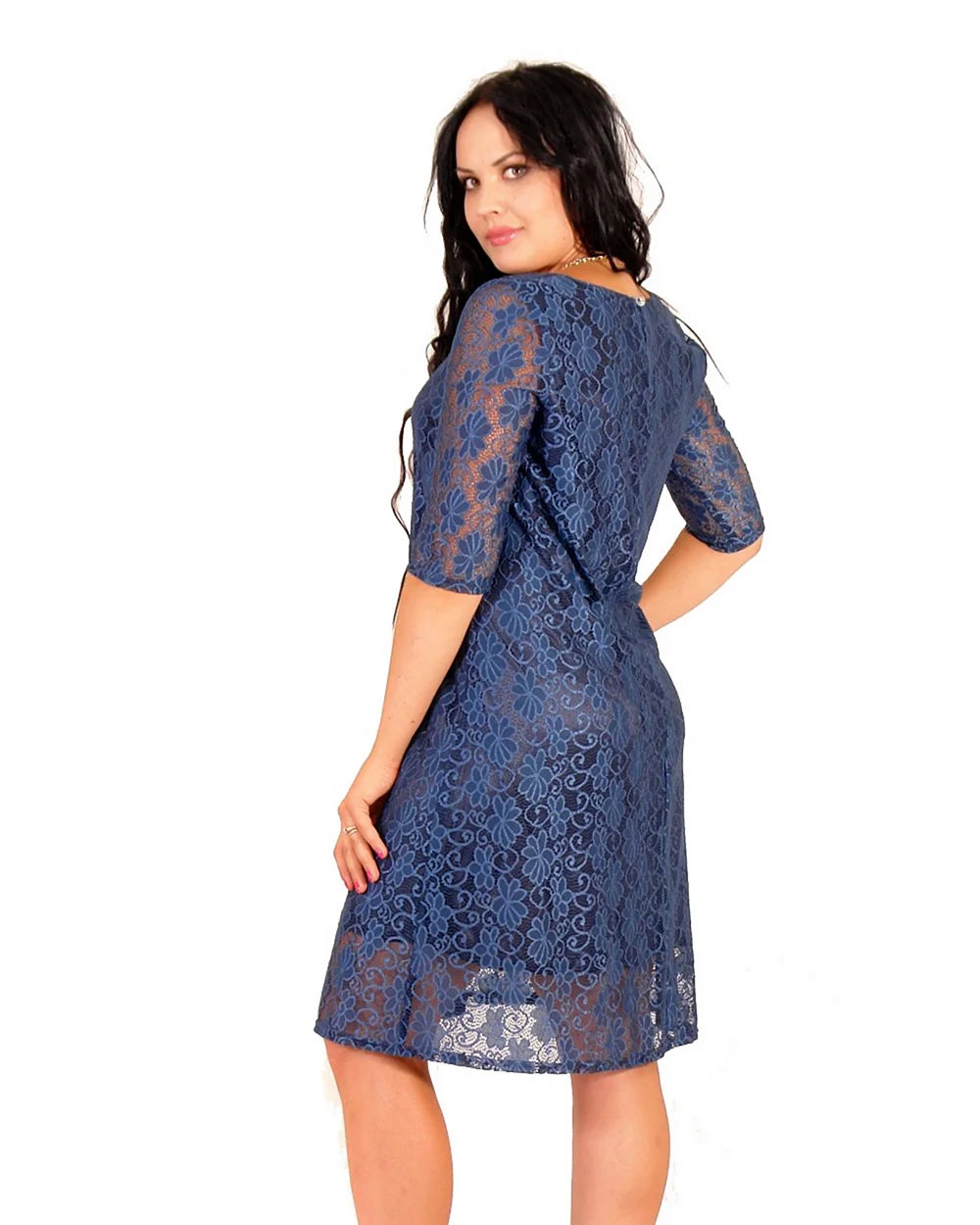 Платье из гипюра