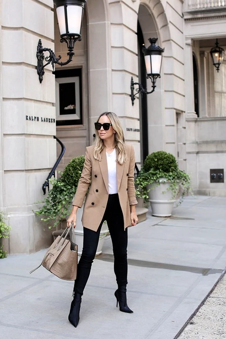 Луки с бежевым пиджаком